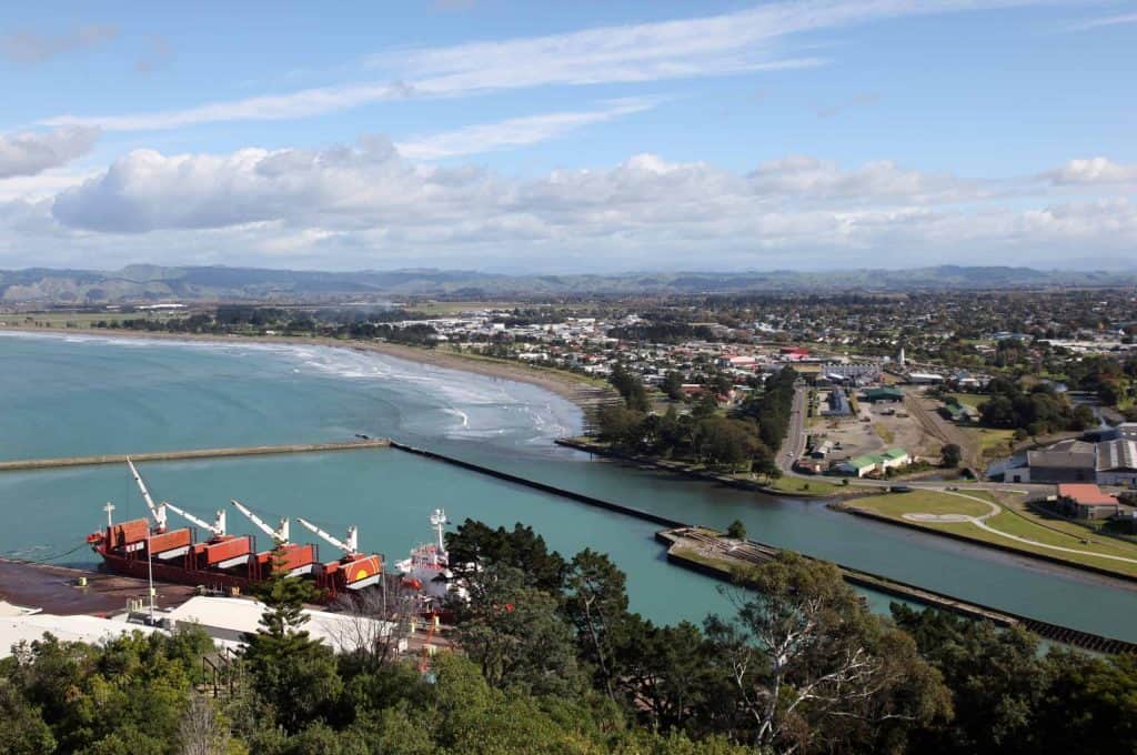 Gisborne-Blick-auf-Stadt-und-Hafen