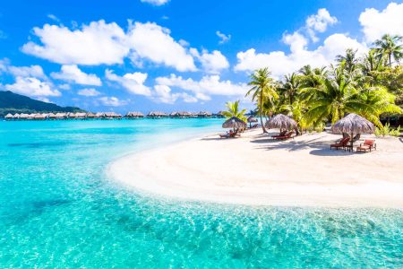Bora-Bora-Resort-Strand